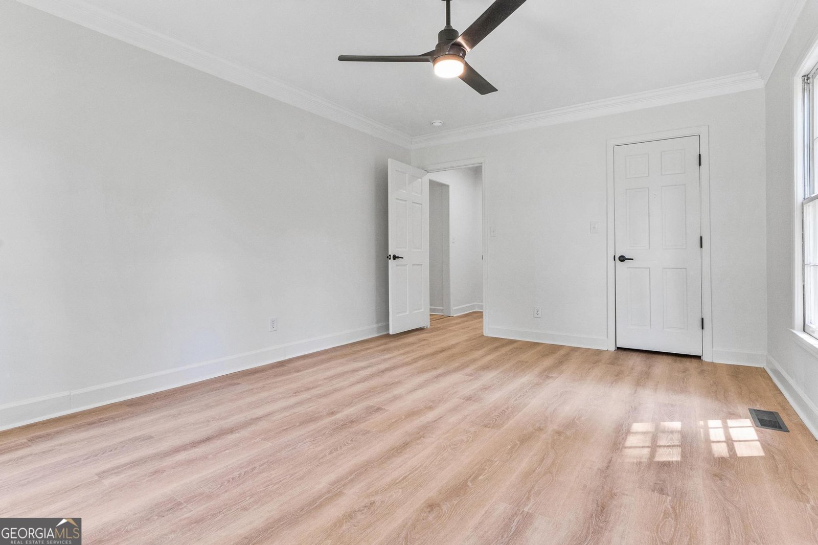 1731 Lynwood Lane Albany - 34