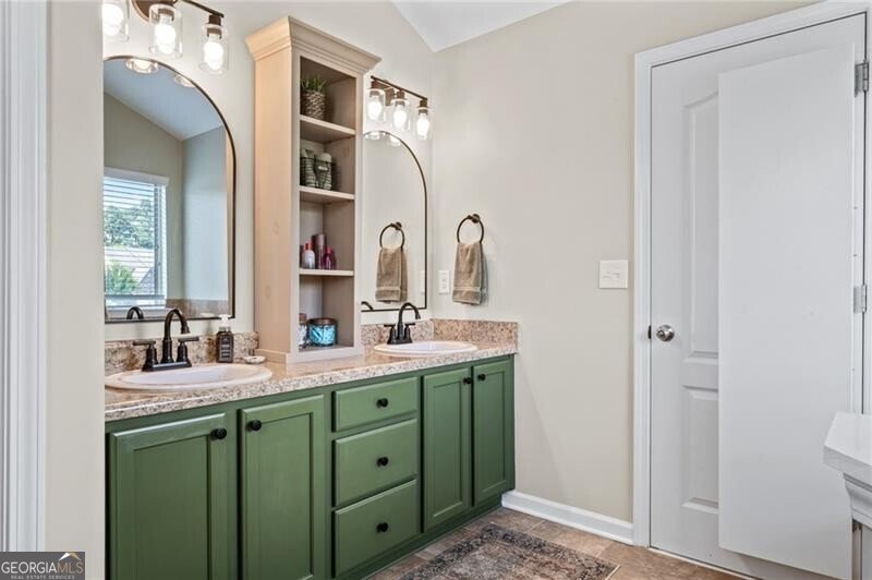 11 Hamil Court Cartersville - 29