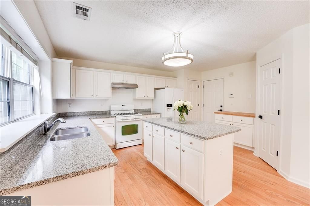 3624 Kentford Lane Peachtree Corners - 11