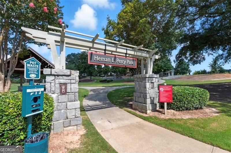1747 Hollingsworth Boulevard Atlanta - 27