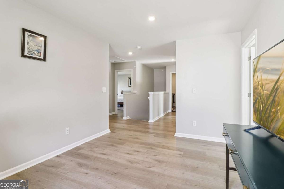 76 Oxford Lane Kingston - 13