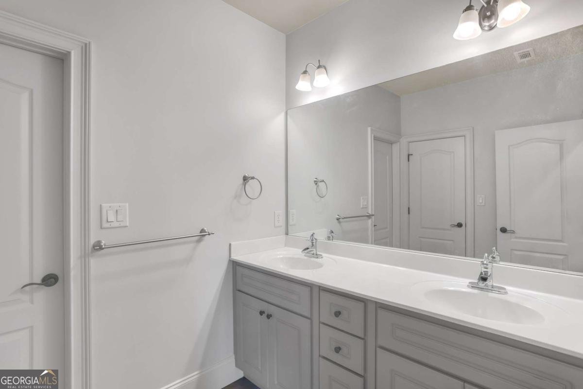 3893 Ridge Grove Way Suwanee - 3