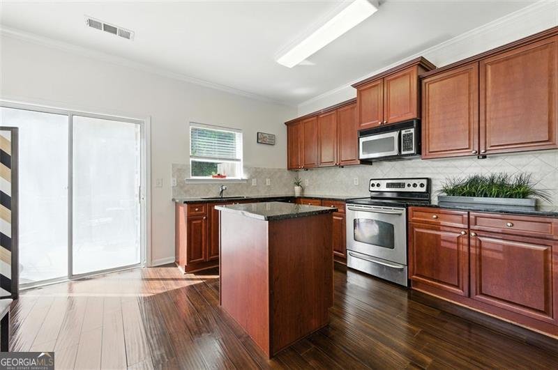 2038 LIBERTY Court Atlanta - 2