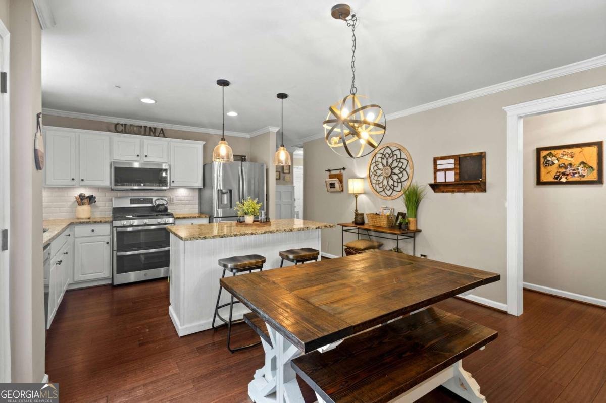 1964 Barnett West Court Buford - 11