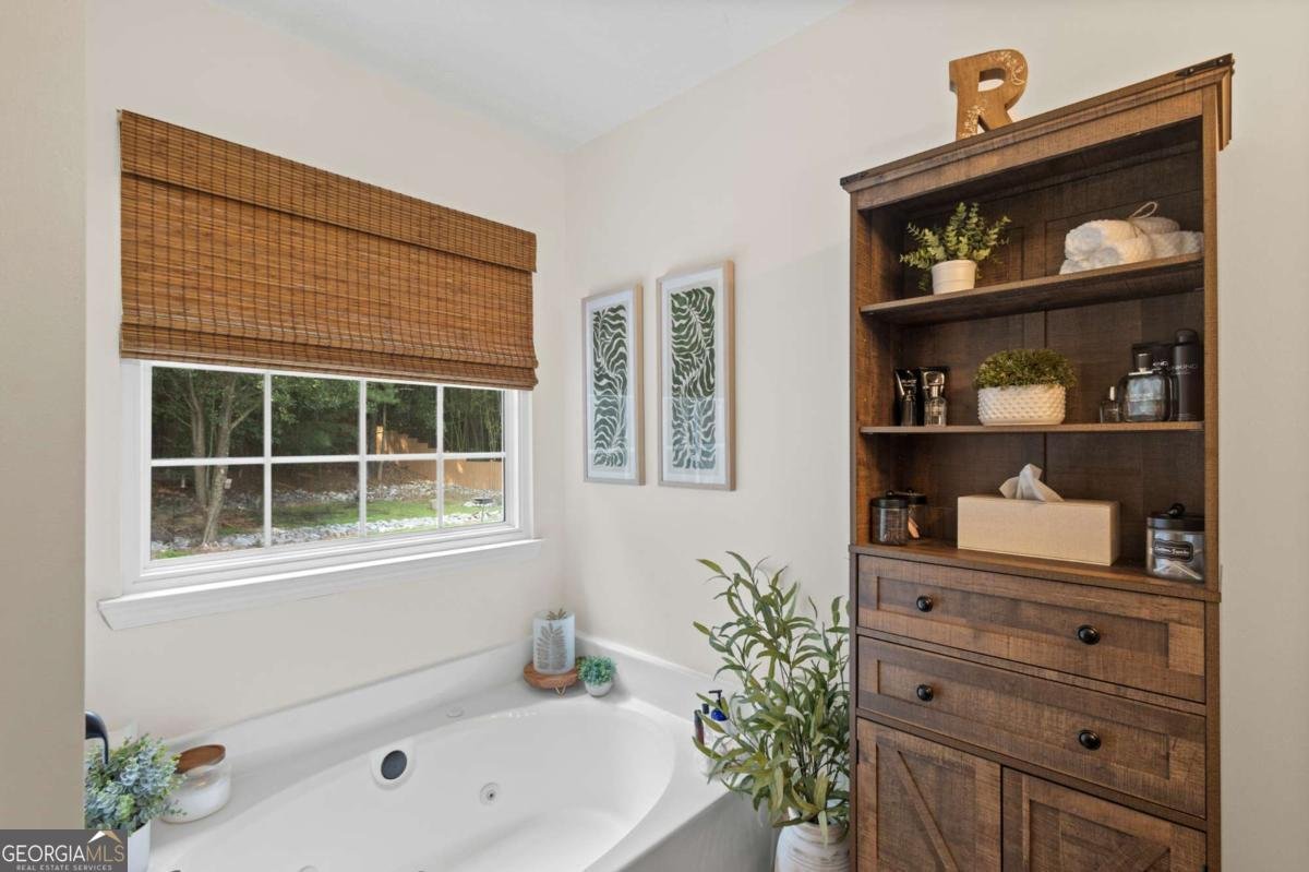 1964 Barnett West Court Buford - 20