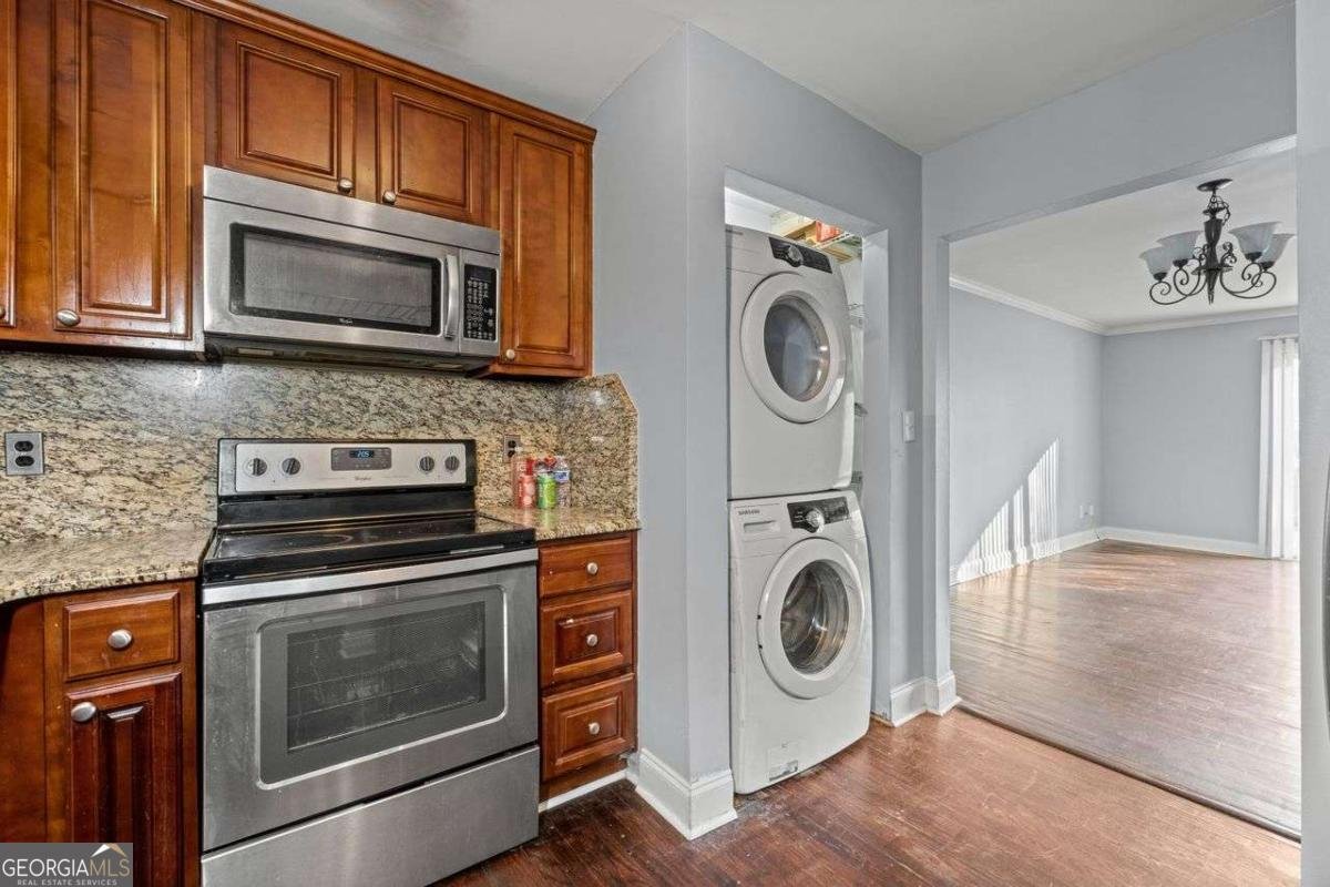 5667 KINGSPORT Drive Atlanta - 7
