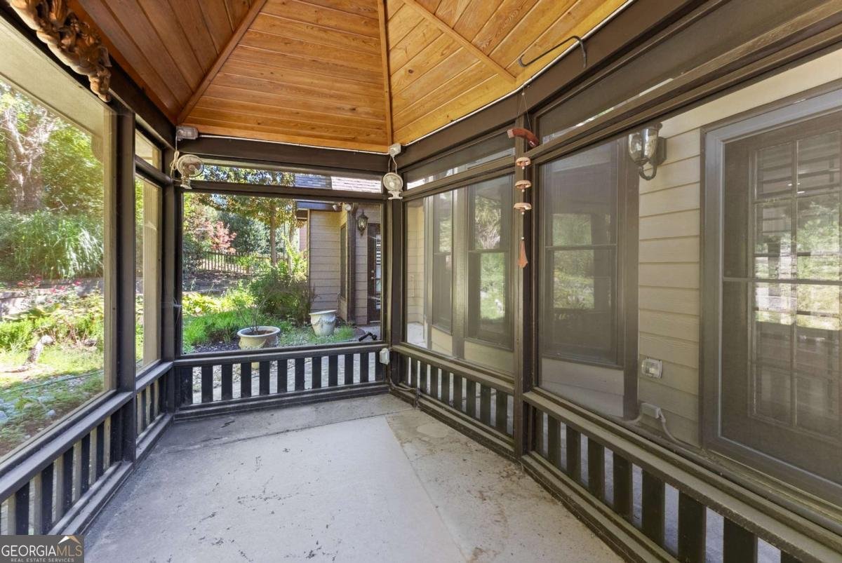 2912 Perimeter Circle Buford - 12