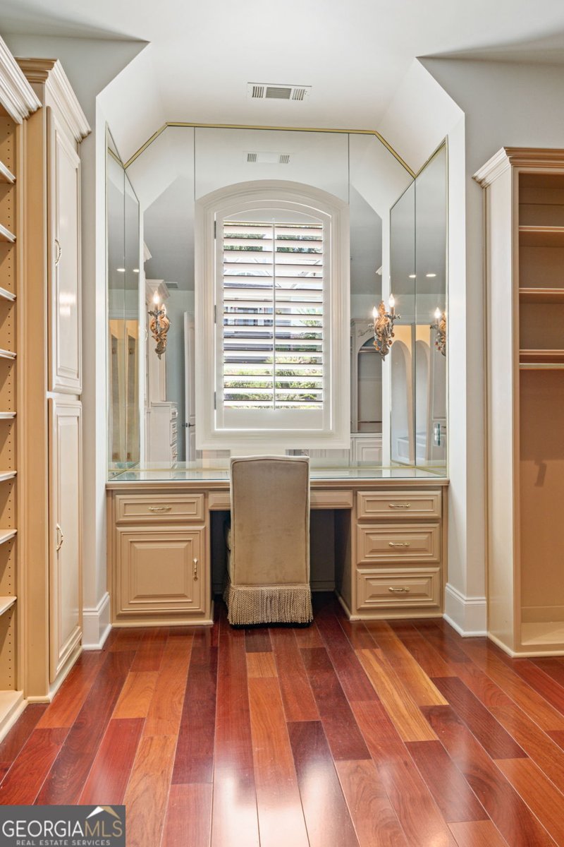 3739 Harbour Landing Drive Gainesville - 40