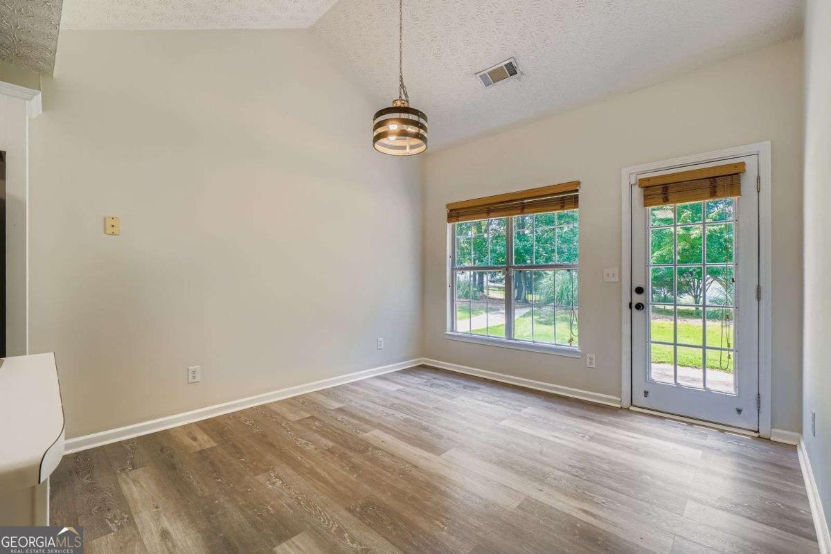 1297 Gates Circle Atlanta - 10