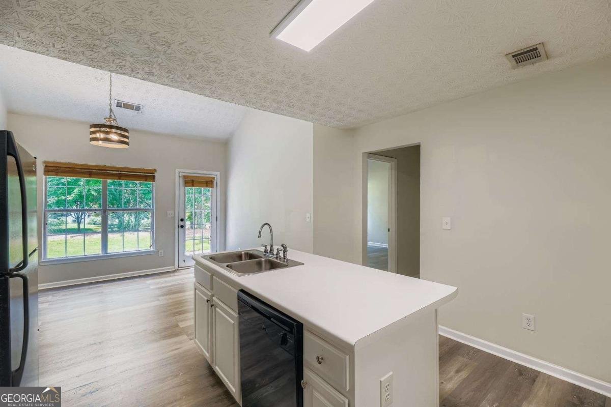 1297 Gates Circle Atlanta - 9