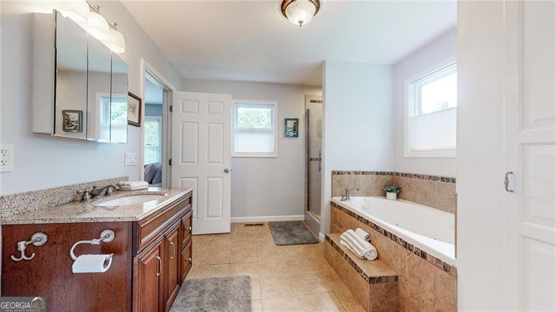 2461 Woodridge Drive Decatur - 42