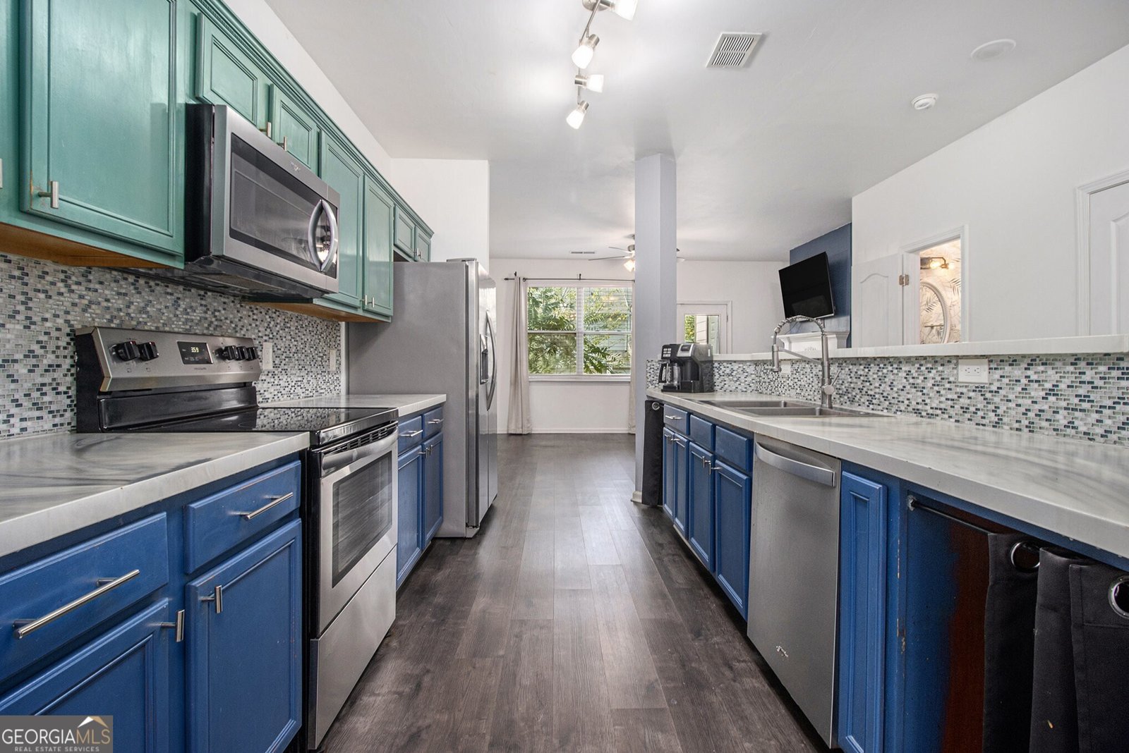 1829 Bayrose Circle East Point - 12