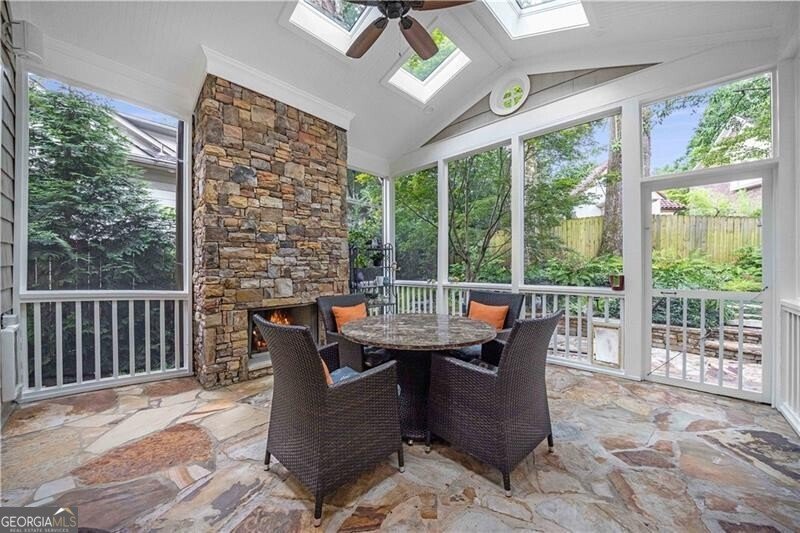 827 Sherwood Road Atlanta - 19