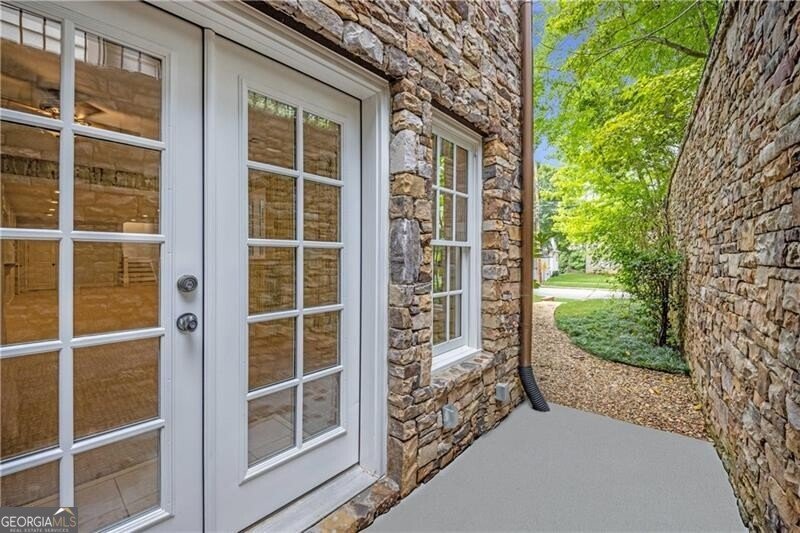 827 Sherwood Road Atlanta - 53