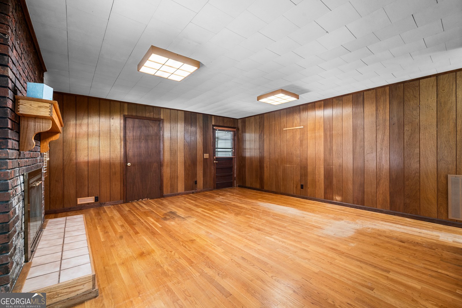192 Saxon Court Canton - 2