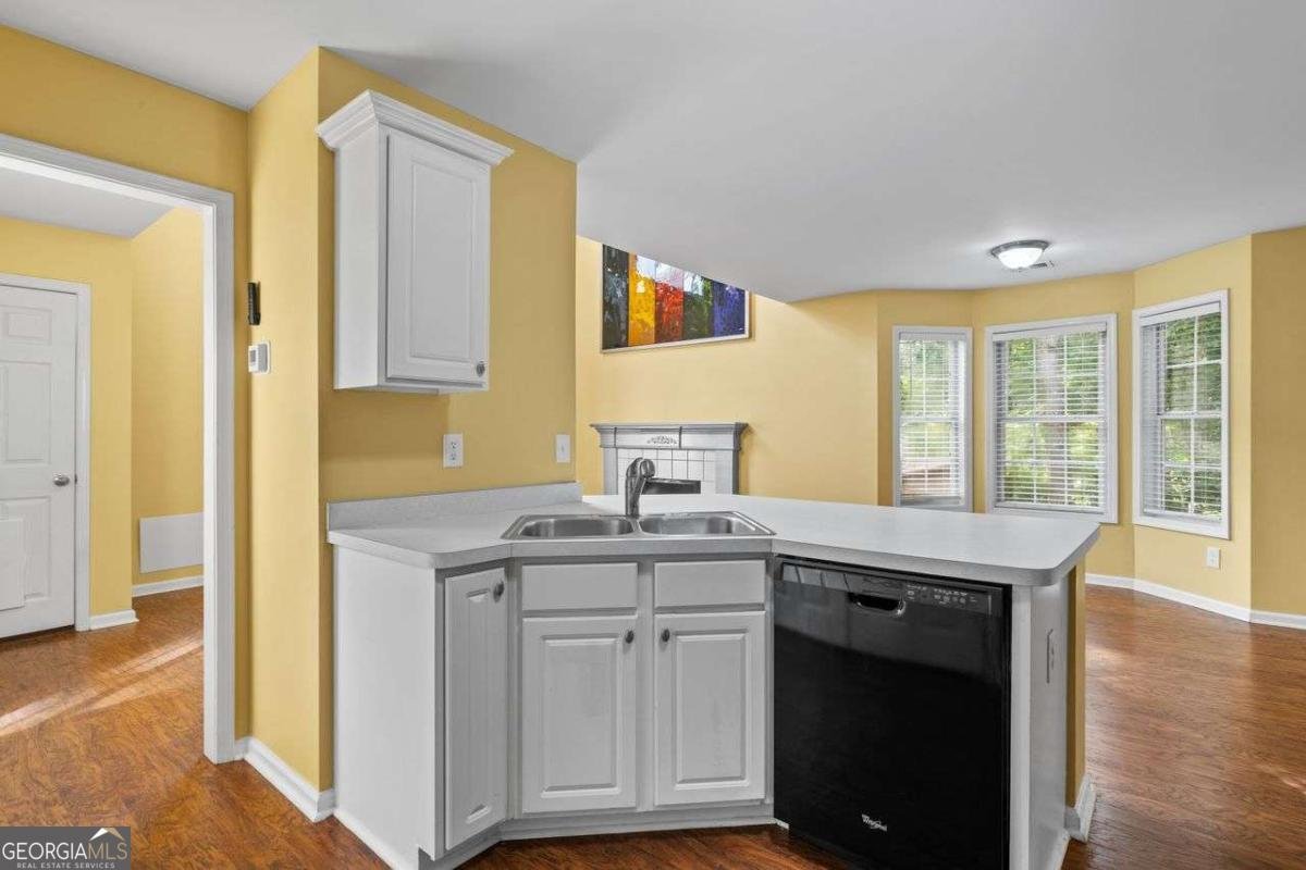 200 Stoneforest Drive Woodstock - 11