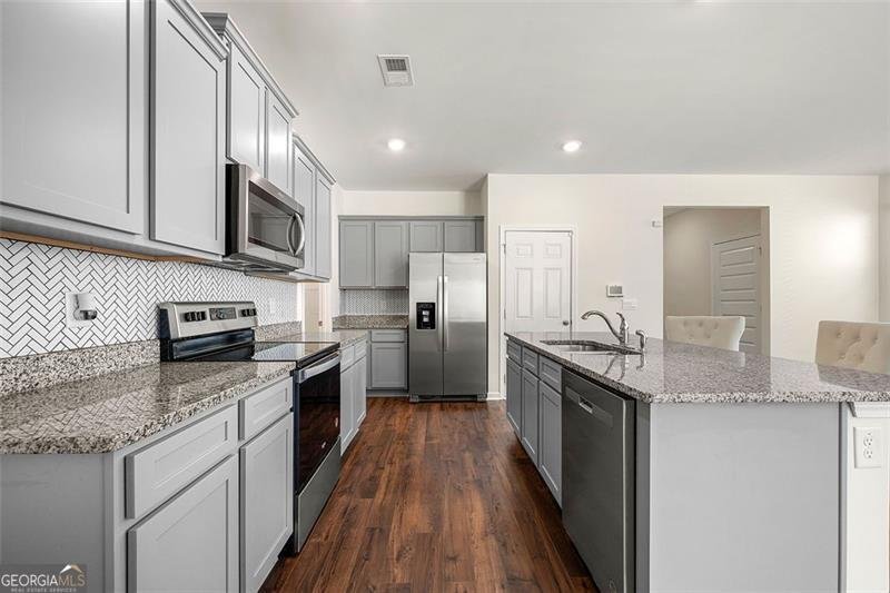 12188 Conrad Hampton - 20