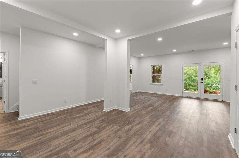 7059 Hunters Ridge Woodstock - 38