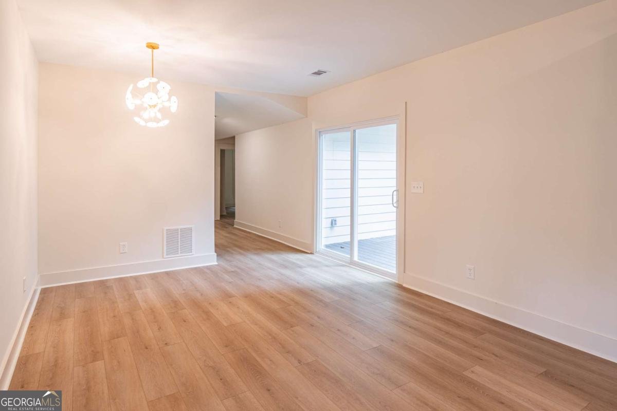 364 Aldene Court Woodstock - 14