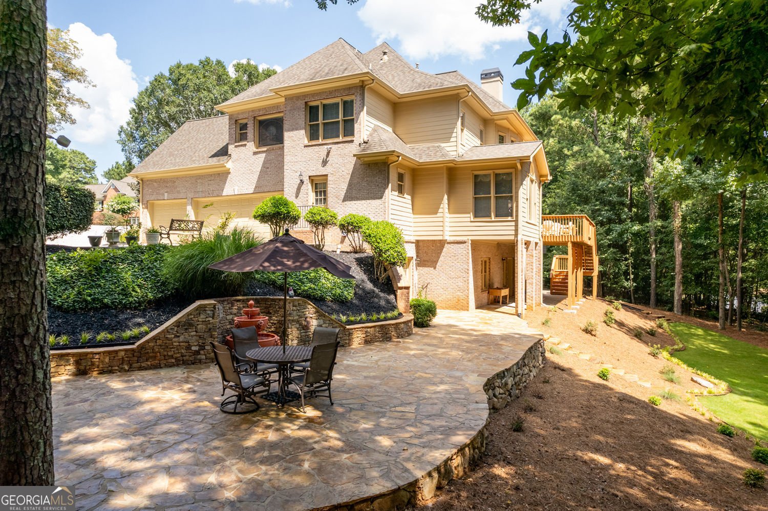 155 Hollymount Road Road Alpharetta - 17