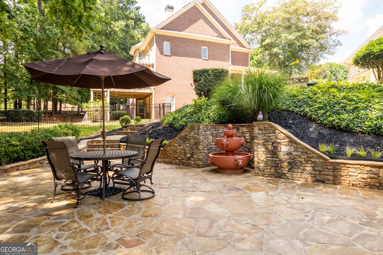 155 Hollymount Road Road Alpharetta - 19