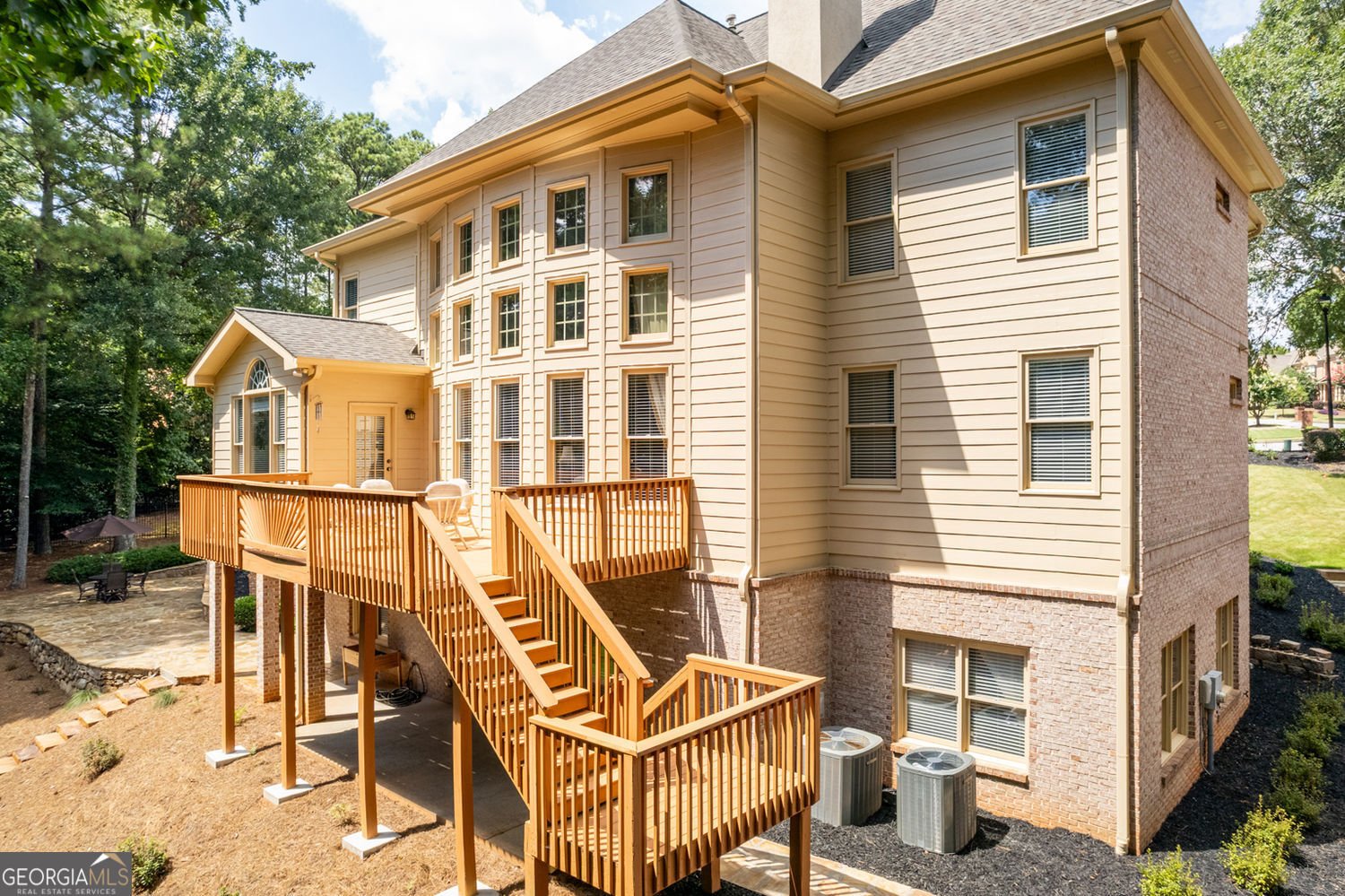 155 Hollymount Road Road Alpharetta - 24