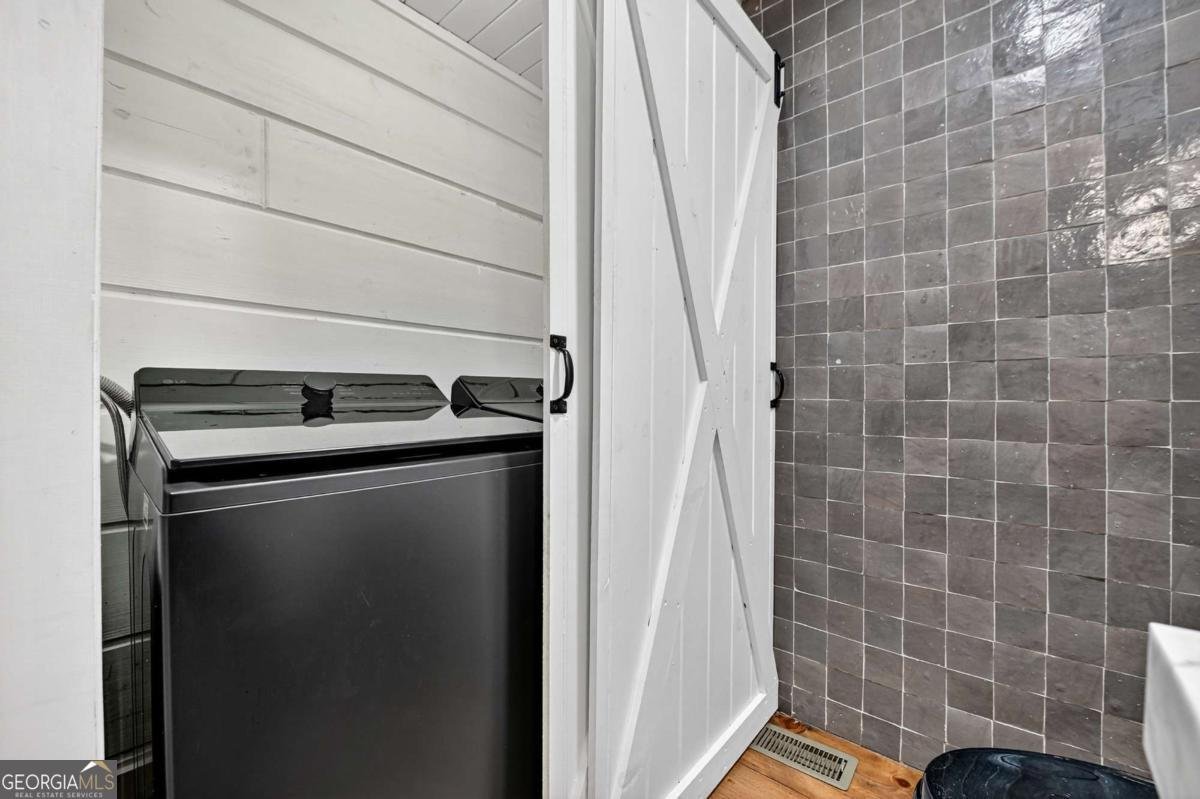 545 Chestnut Ridge Blue Ridge - 29