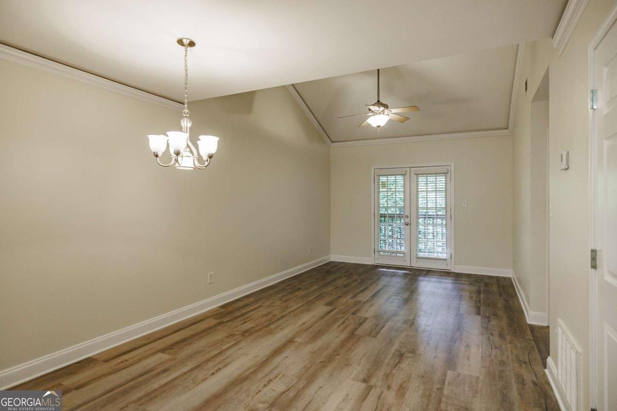 1055 Baxter Street Athens - 10