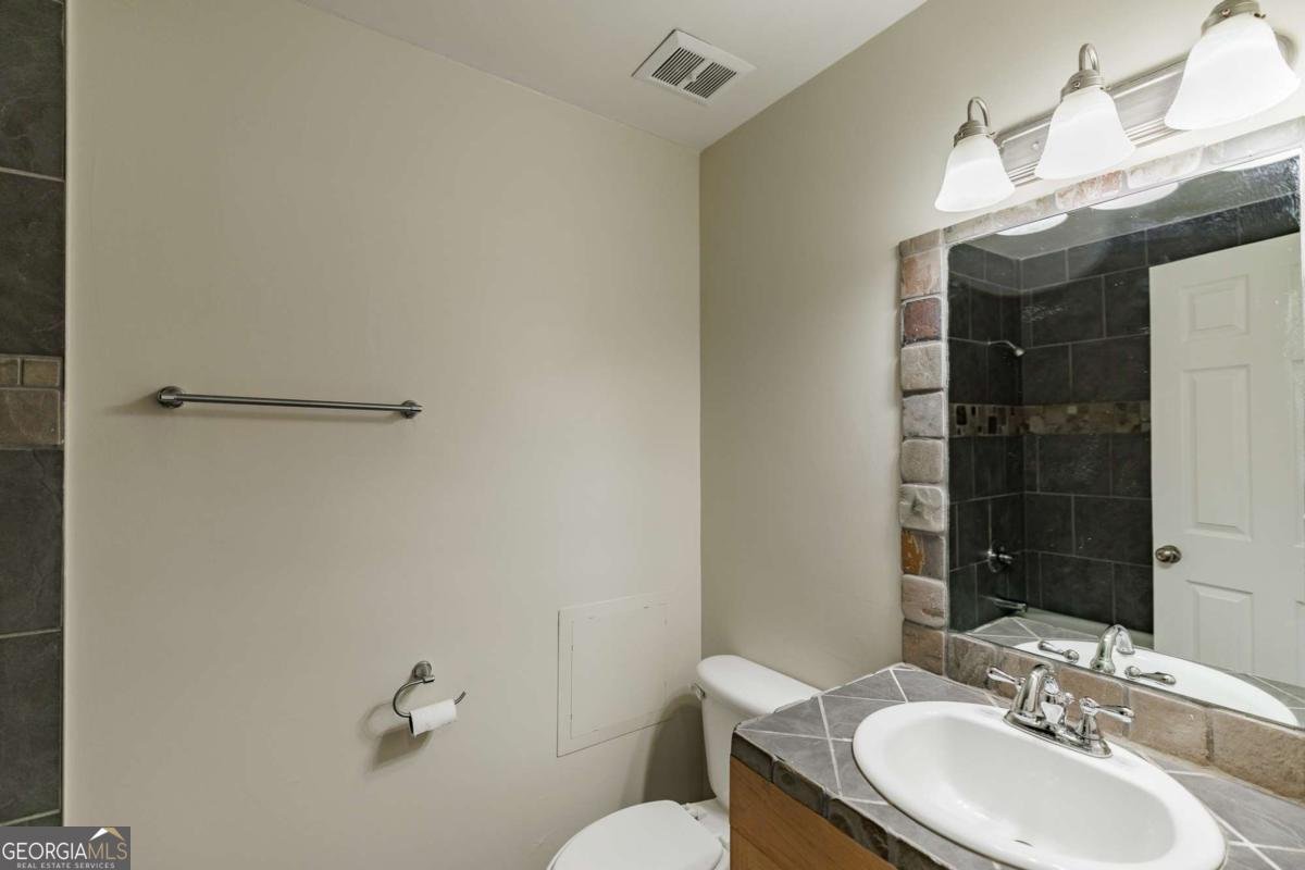 1055 Baxter Street Athens - 15
