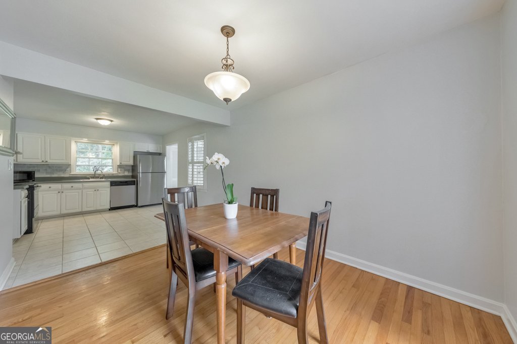 1556 Smithwood Drive Marietta - 3