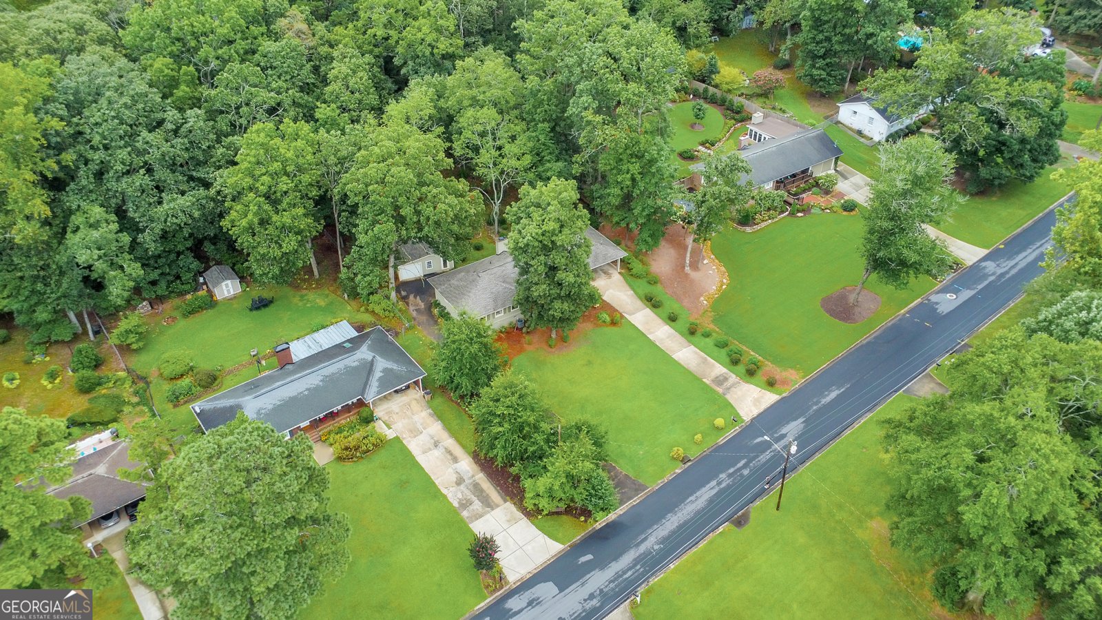 1556 Smithwood Drive Marietta - 33