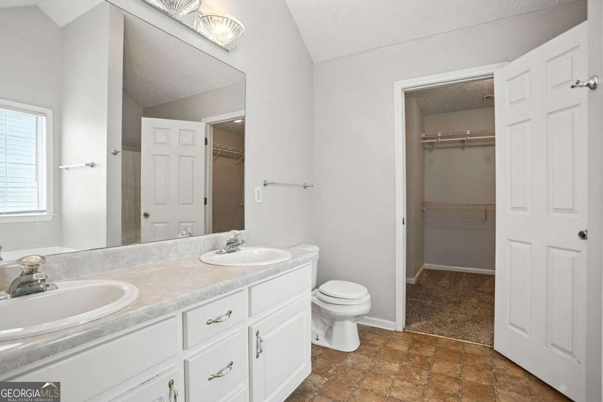 11747 Spring Lake Way Fayetteville - 19