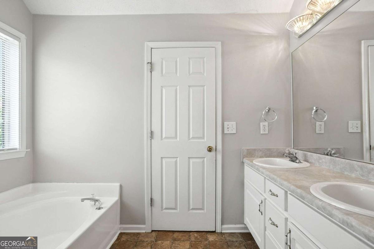 11747 Spring Lake Way Fayetteville - 21
