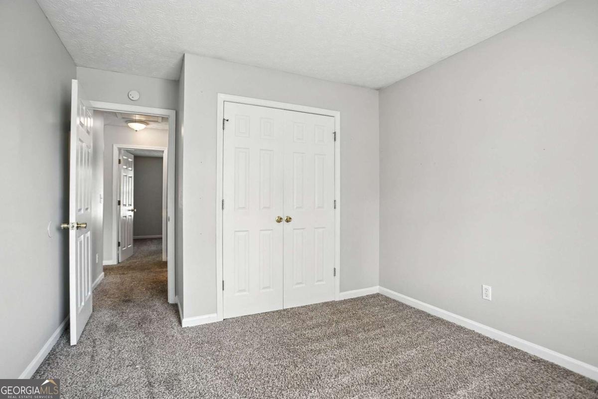 11747 Spring Lake Way Fayetteville - 26