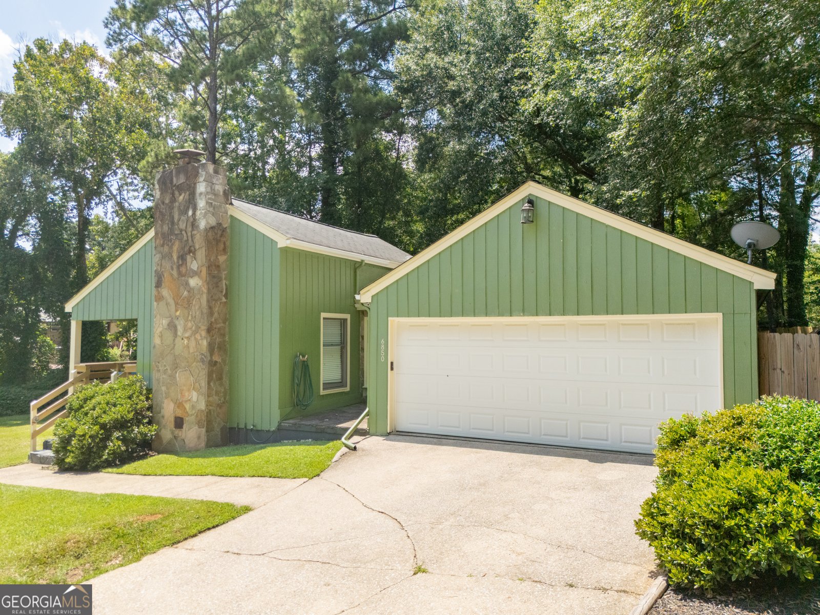 6850 Oakland Drive Douglasville - 1