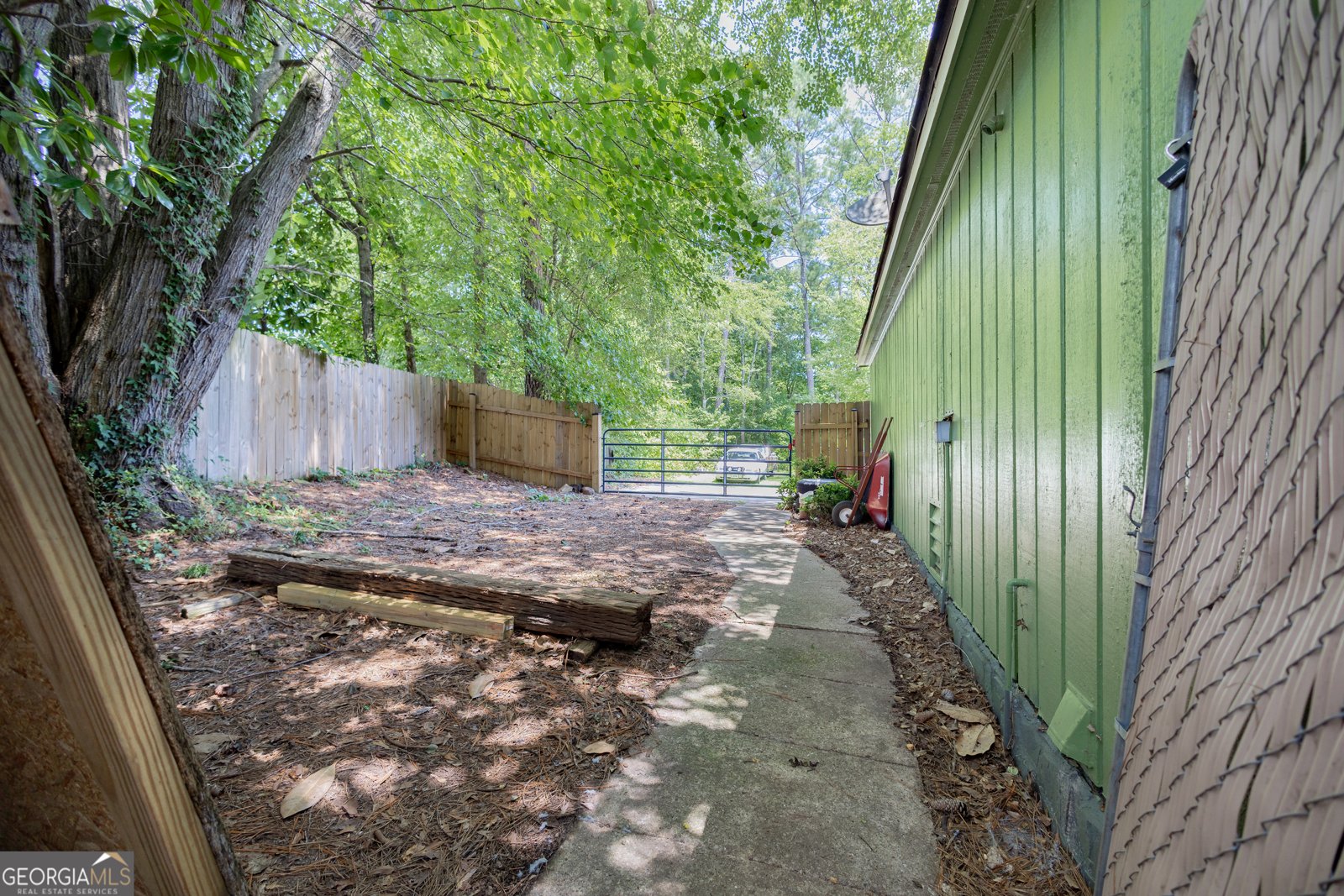 6850 Oakland Drive Douglasville - 24