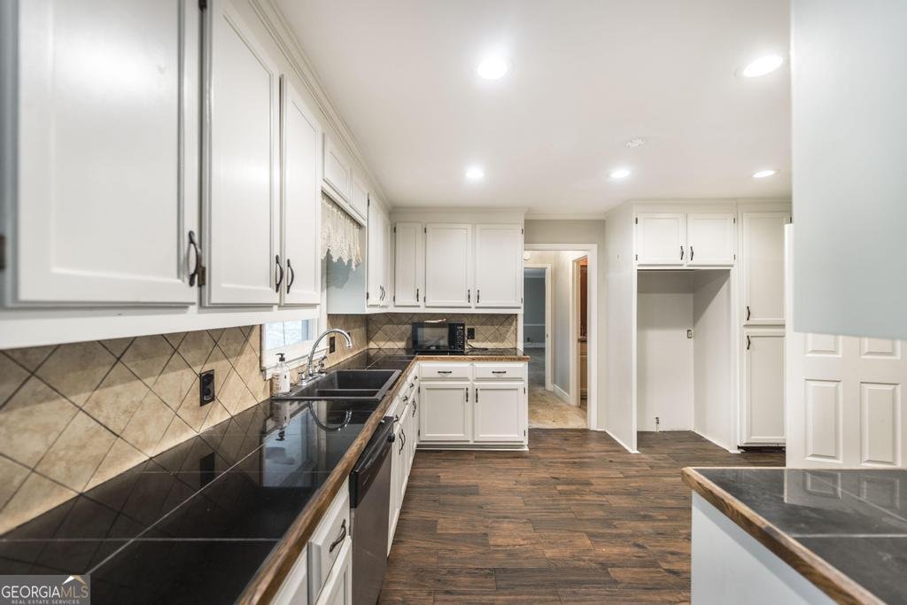 596 Billingswood Drive Macon - 17