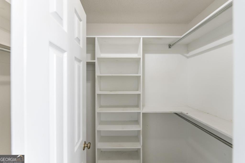 596 Billingswood Drive Macon - 34