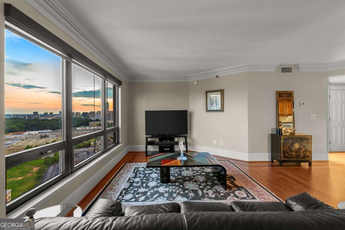 3481 Lakeside Drive Atlanta - 3