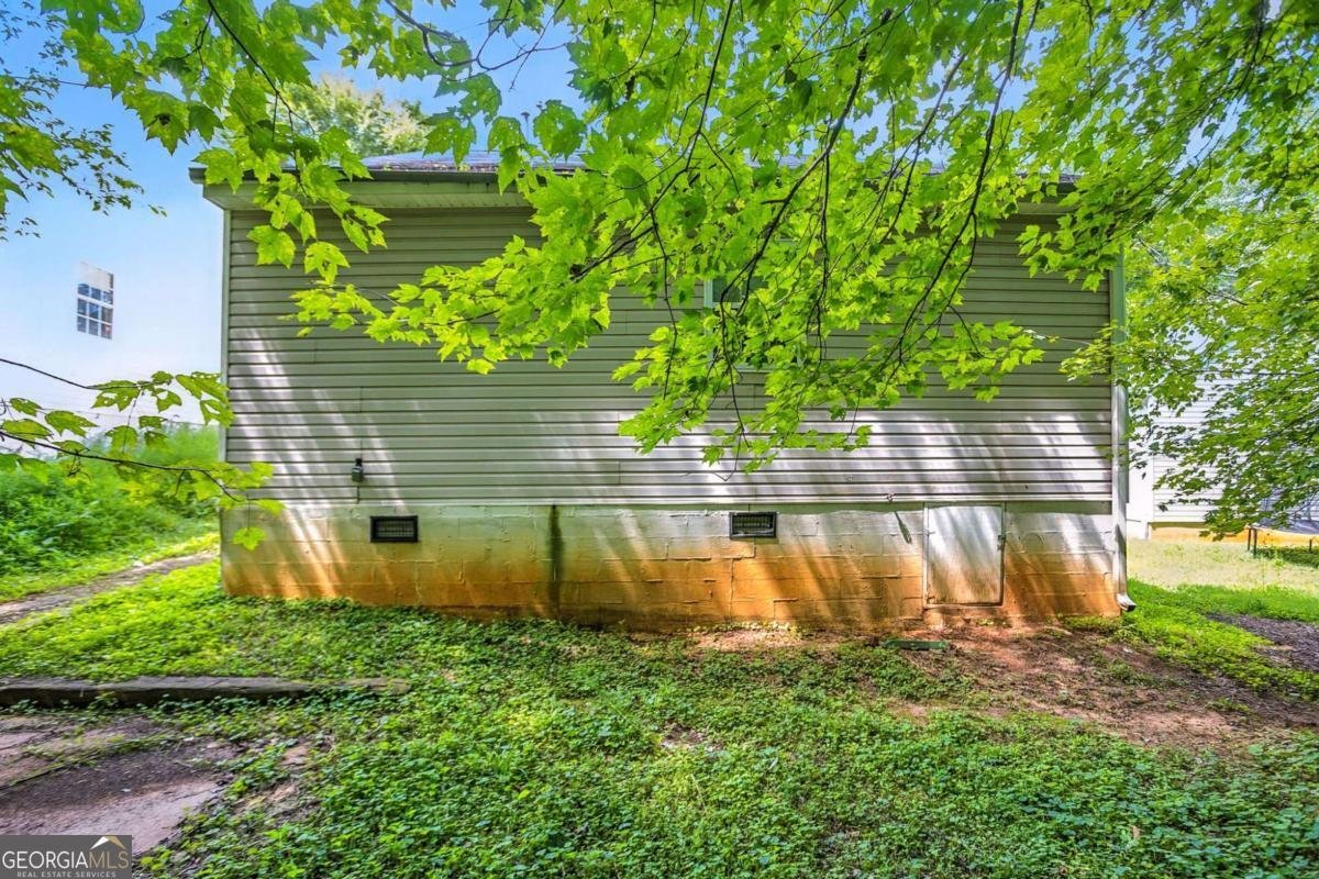 629 Sandys Lane Atlanta - 27