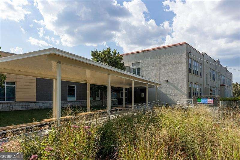 292 Gordon Avenue Atlanta - 38