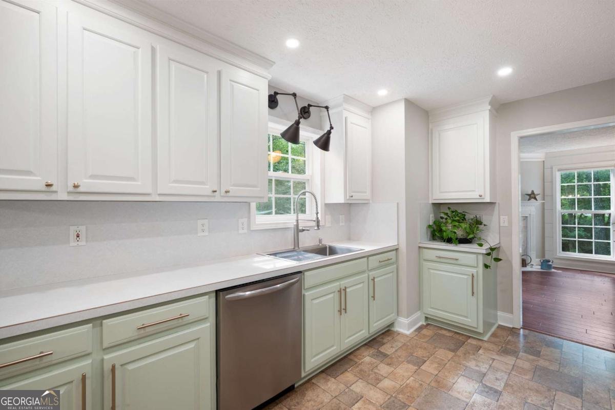 3060 Cypress Cove Ball Ground - 16