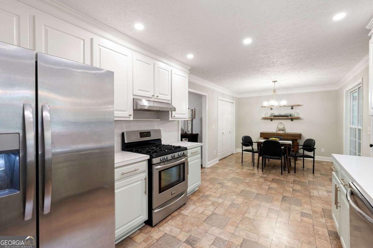 3060 Cypress Cove Ball Ground - 17