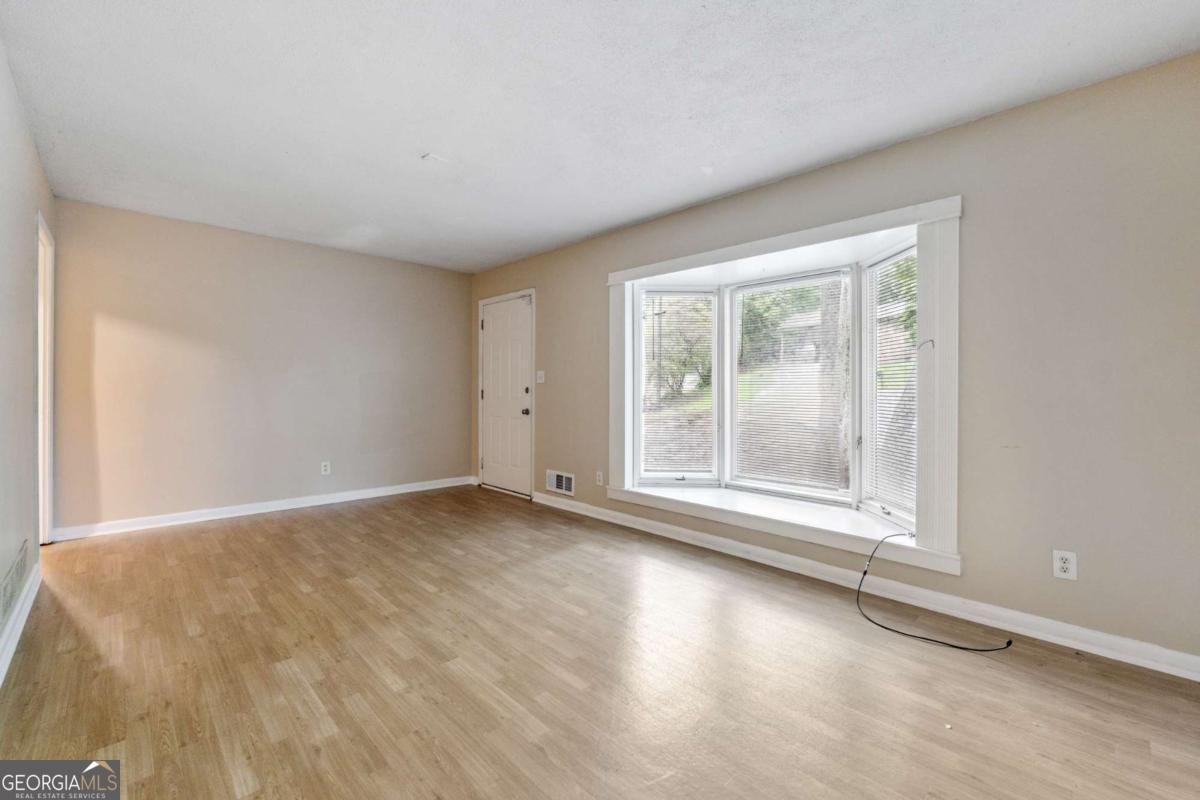 5786 Deerfield College Park - 6