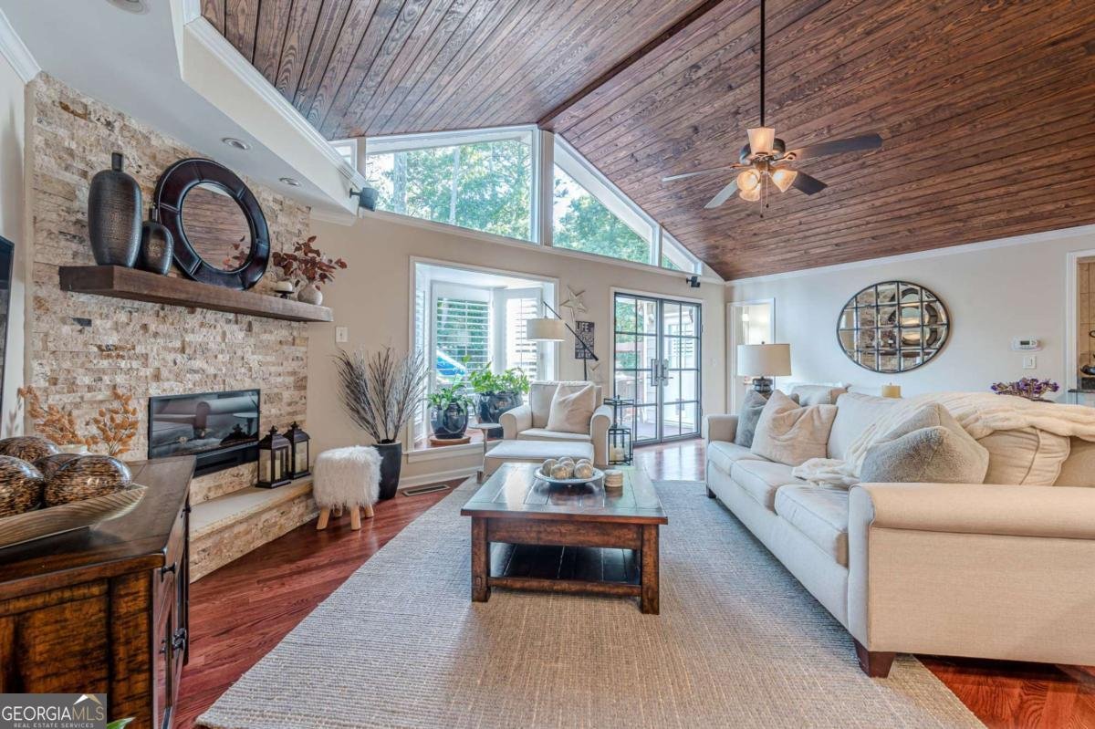 2104 Etowah Valley Drive Woodstock - 34