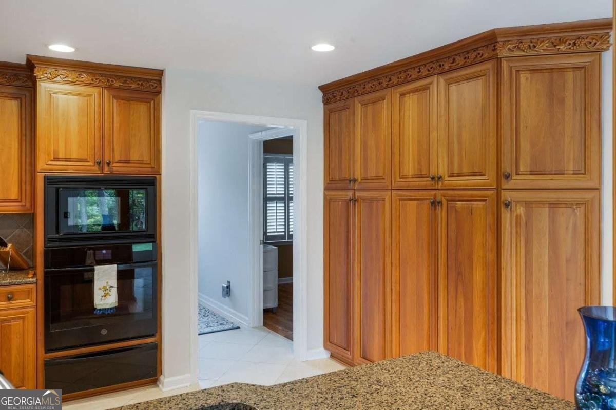 2932 CHESHIRE Drive Marietta - 9