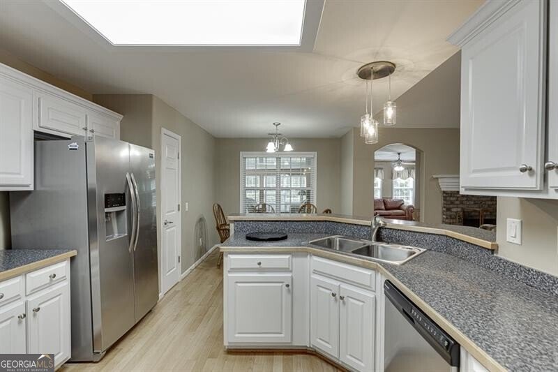 832 Crystal Meadow Drive Winder - 10