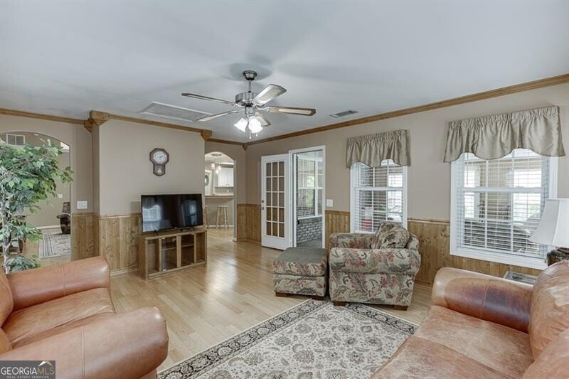 832 Crystal Meadow Drive Winder - 17