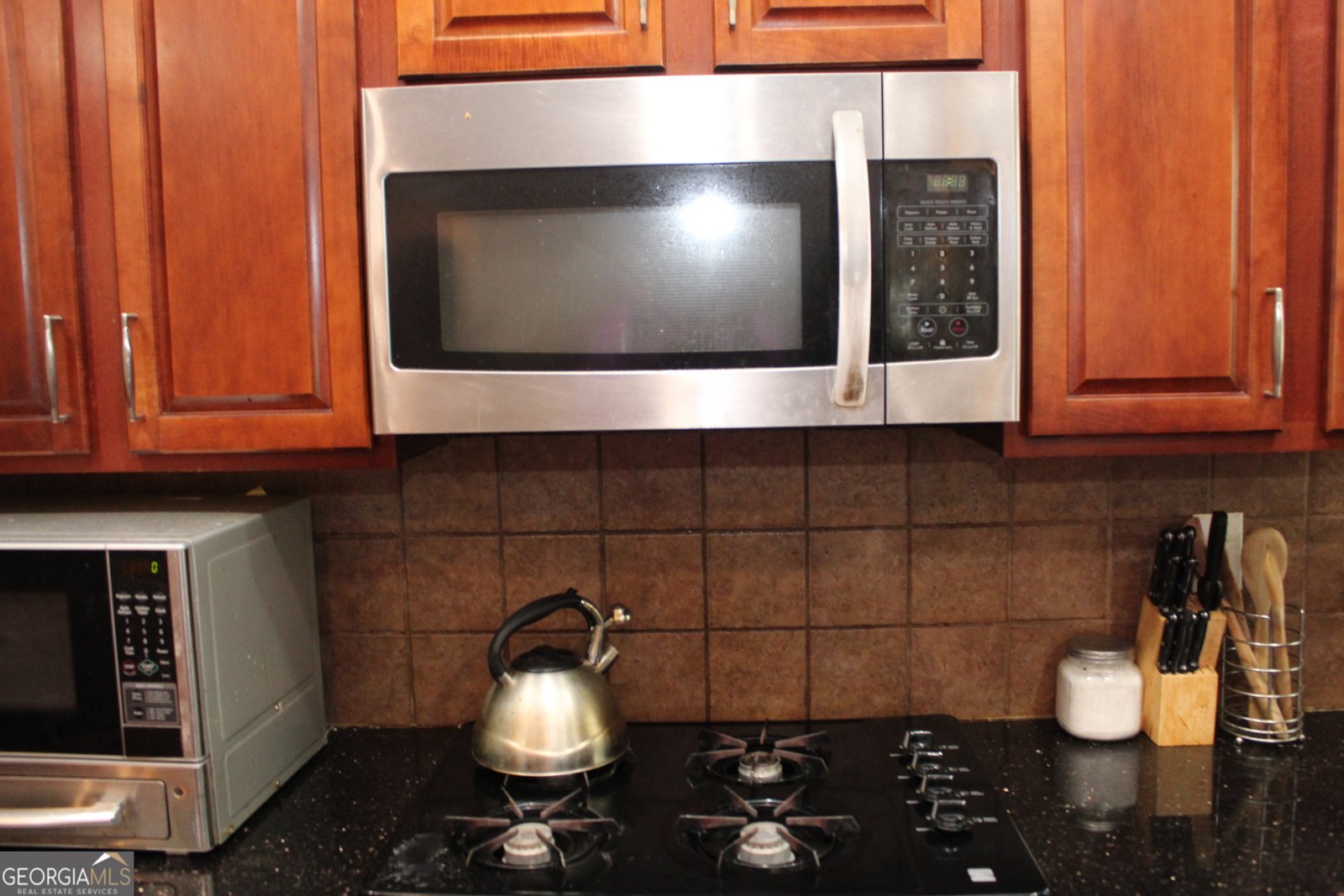 7553 The Lakes Drive Fairburn - 6