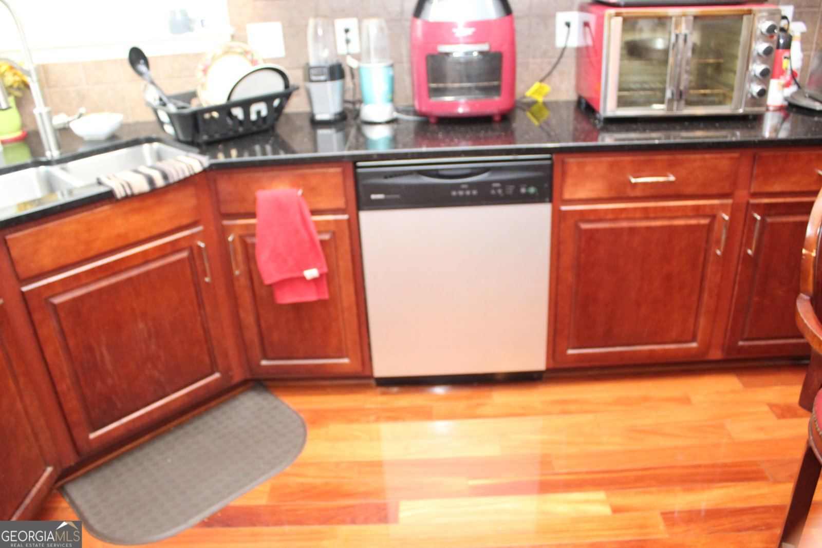 7553 The Lakes Drive Fairburn - 9